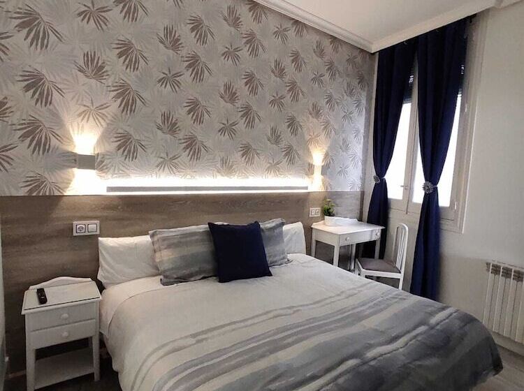 اتاق استاندارد, Hostal Alfaro
