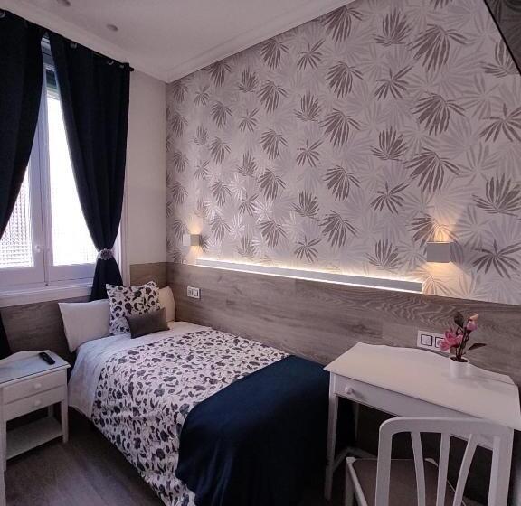 اتاق استاندارد یک نفره, Hostal Alfaro