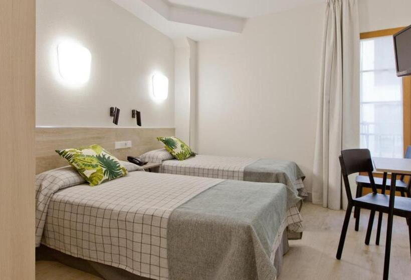 اتاق استاندارد, Hostal Castilla Ii Puerta Del Sol