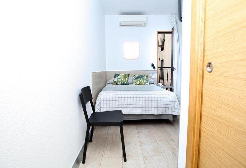 اتاق استاندارد, Hostal Castilla Ii Puerta Del Sol