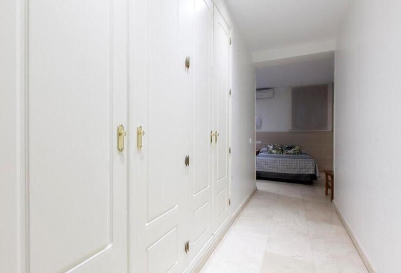 اتاق خانوادگی, Hostal Castilla Ii Puerta Del Sol