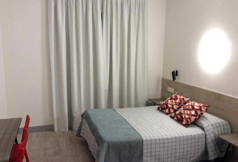 اتاق استاندارد یک نفره, Hostal Castilla Ii Puerta Del Sol