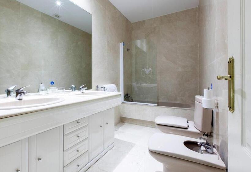 اتاق استاندارد سه نفره, Hostal Castilla Ii Puerta Del Sol