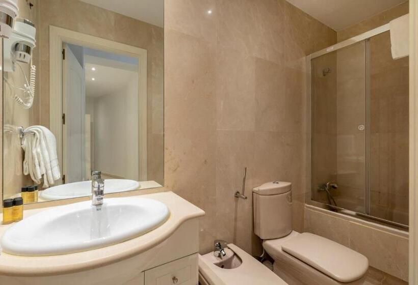 اتاق استاندارد, Hostal Castilla Ii Puerta Del Sol
