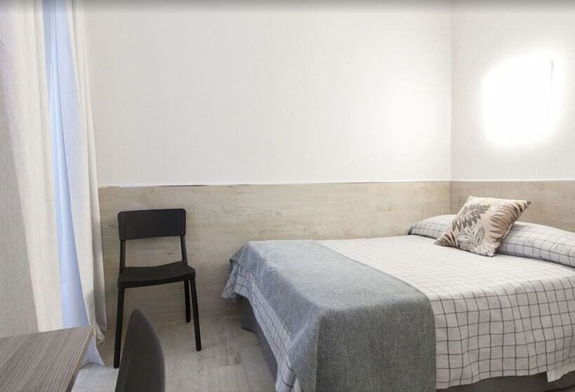 اتاق استاندارد یک نفره, Hostal Castilla Ii Puerta Del Sol
