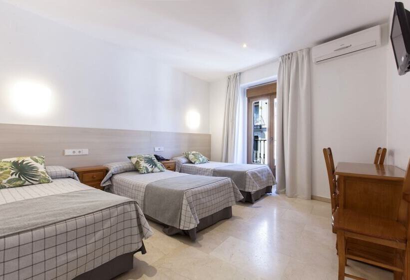 اتاق استاندارد سه نفره, Hostal Castilla Ii Puerta Del Sol