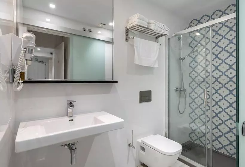 اتاق خانوادگی, Hostal Castilla Ii Puerta Del Sol