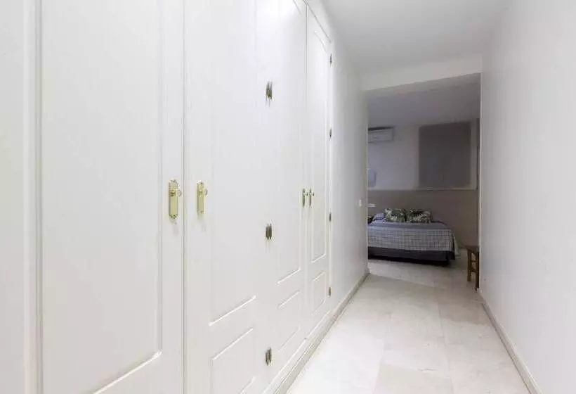 اتاق خانوادگی, Hostal Castilla Ii Puerta Del Sol