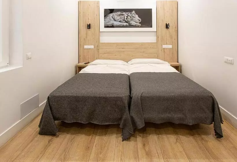 اتاق استاندارد, Hostal Manuela By Gaiarooms