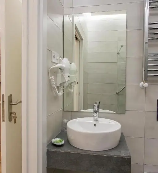 اتاق استاندارد, Hostal Manuela By Gaiarooms