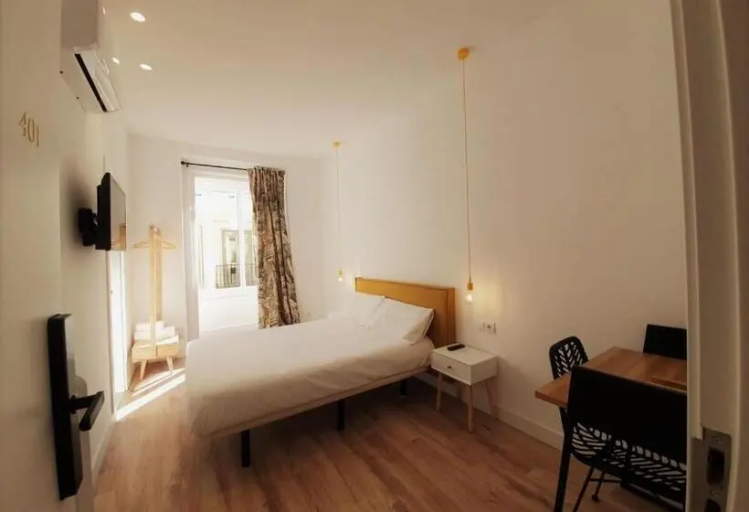 اتاق لوکس, Hostal Manuela By Gaiarooms