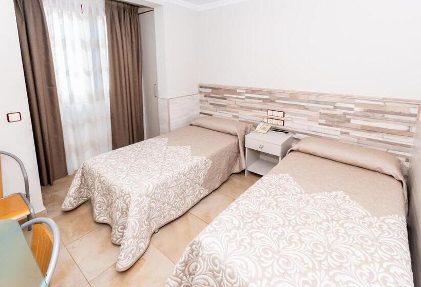 اتاق استاندارد, Hostal Viky