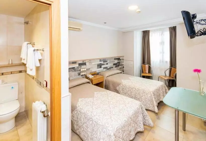 اتاق استاندارد, Hostal Viky