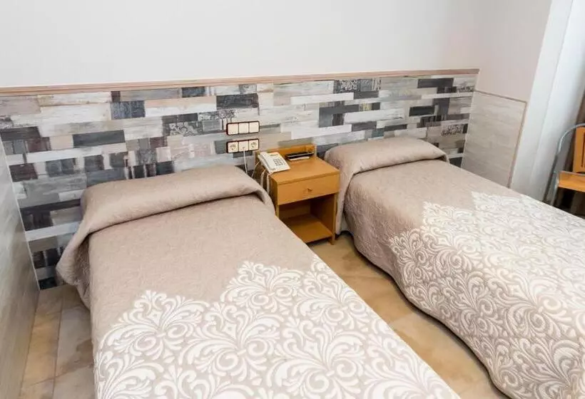اتاق استاندارد, Hostal Viky