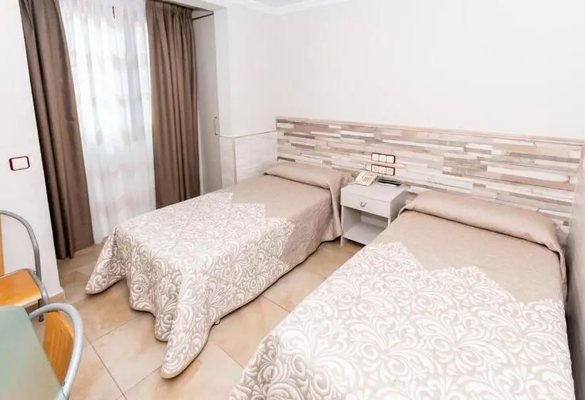 Habitación Estándar, Hostal Viky
