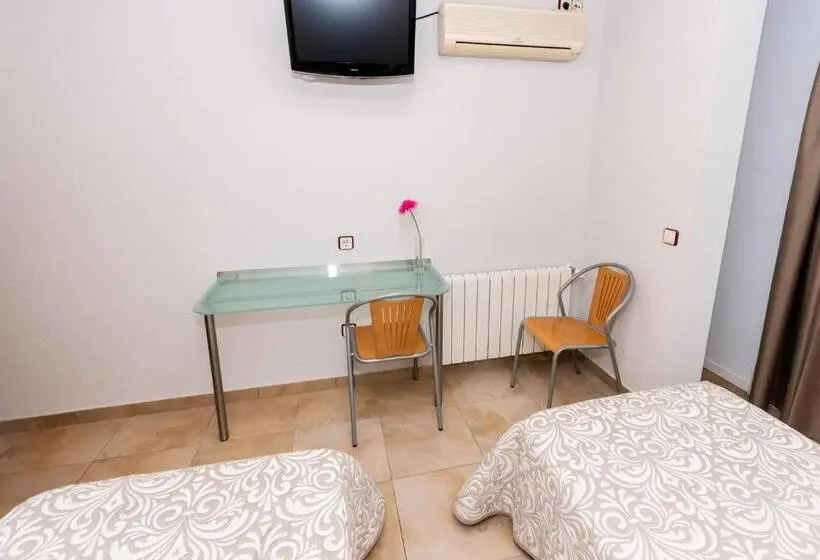 Habitación Estándar, Hostal Viky