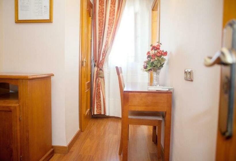 اتاق استاندارد یک نفره, Alameda Málaga