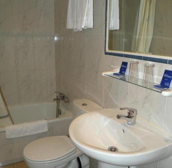 اتاق استاندارد یک نفره, Hostal Benamar