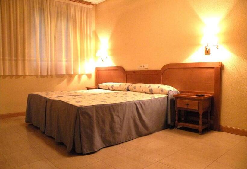 اتاق استاندارد, Hostal Benamar