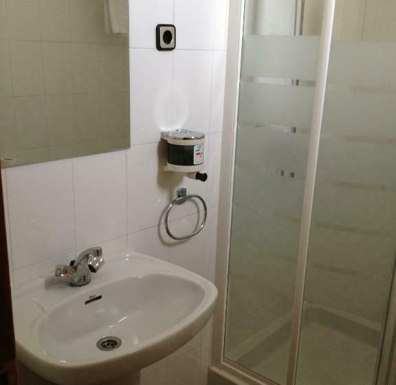 Номер Стандарт, Hostal Cervantes