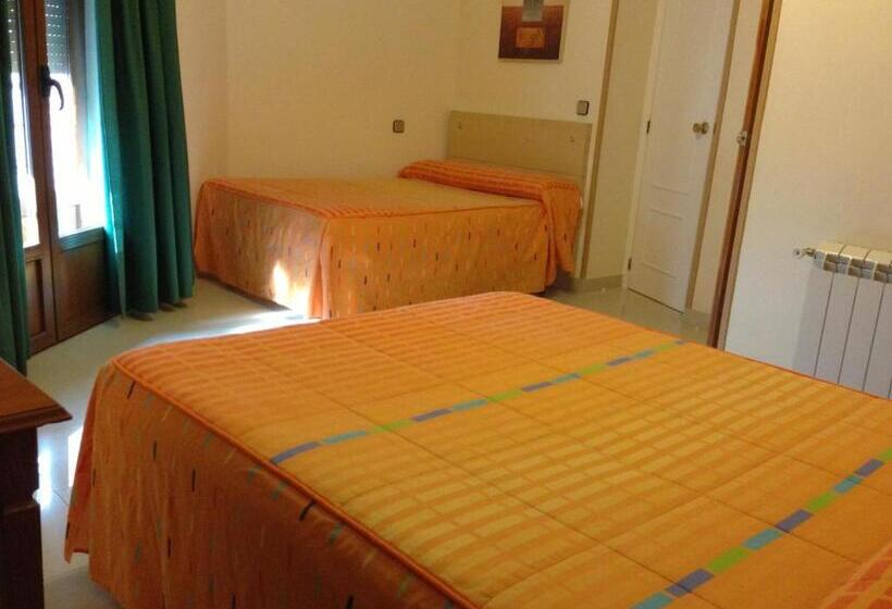 غرفة قياسية, Hostal Cervantes