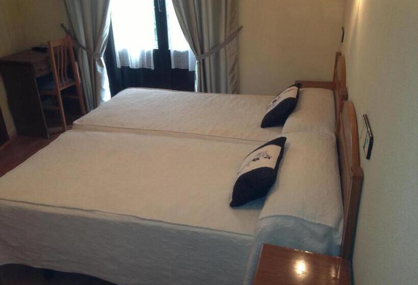 اتاق استاندارد, Hostal Fernandez