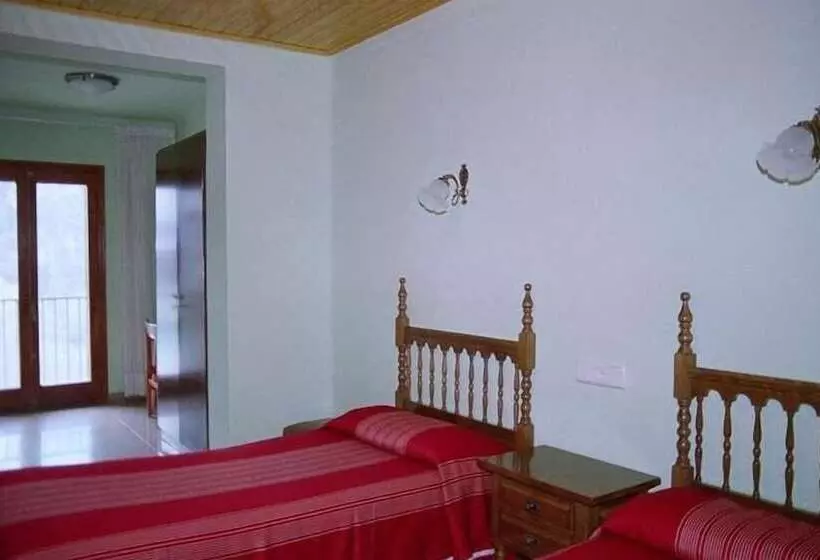 スタンダードルーム, Hostal Fondevila