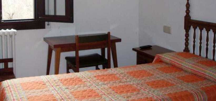 Номер Стандарт Индивидуальный, Hostal Fondevila