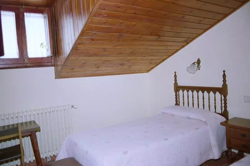 スタンダードルーム, Hostal Fondevila