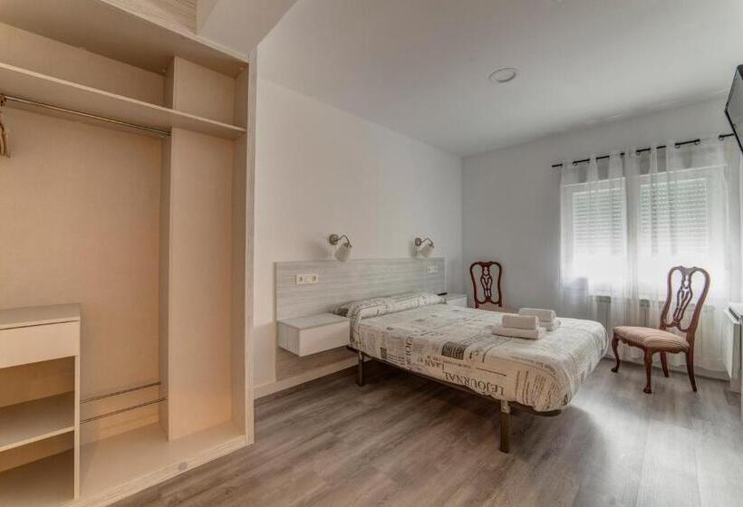 اتاق استاندارد با تخت دوبل, Hostal Lar