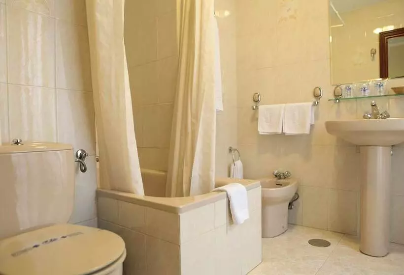اتاق استاندارد یک نفره, Hostal Macarena