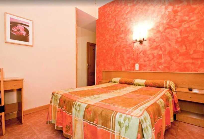 اتاق استاندارد, Hostal Oporto