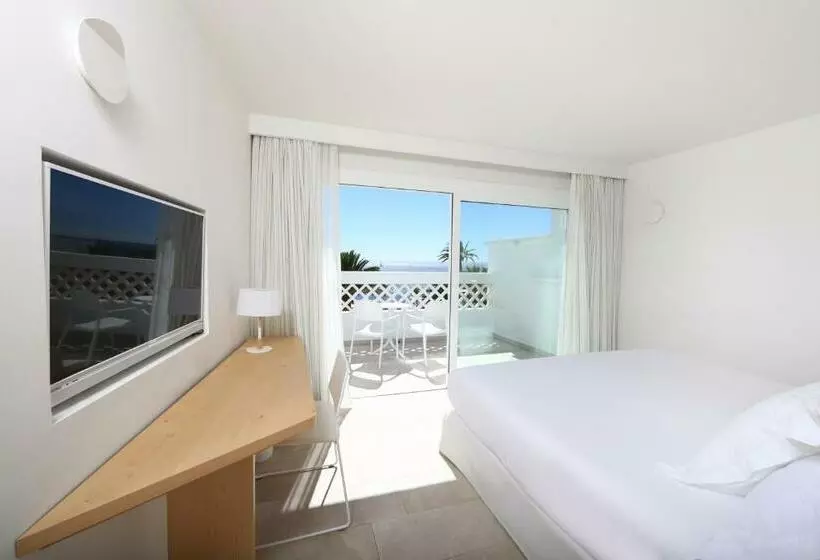 اتاق اساندارد با چشم‌انداز جانبی به دریا, Iberostar Selection Lanzarote Park