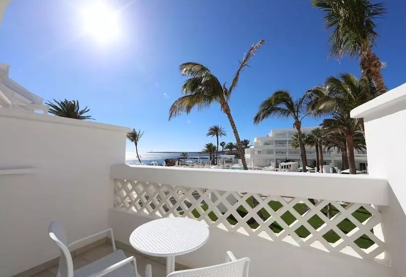اتاق اساندارد با چشم‌انداز جانبی به دریا, Iberostar Selection Lanzarote Park