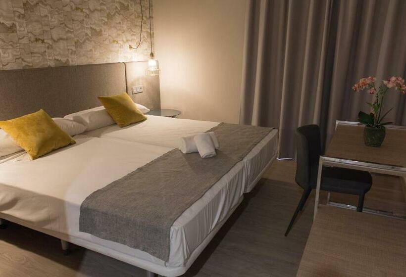 标准间带阳台, Ona Marbella Inn