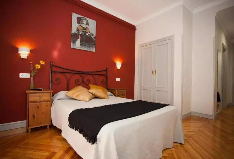 اتاق سوپریور, Hostal Aresol