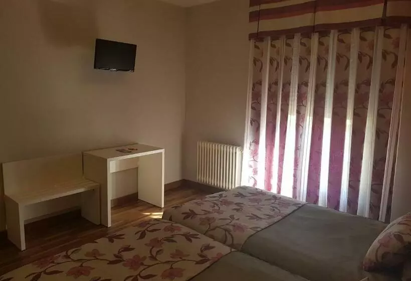 Chambre Deluxe avec Balcon, Hostal Sainz