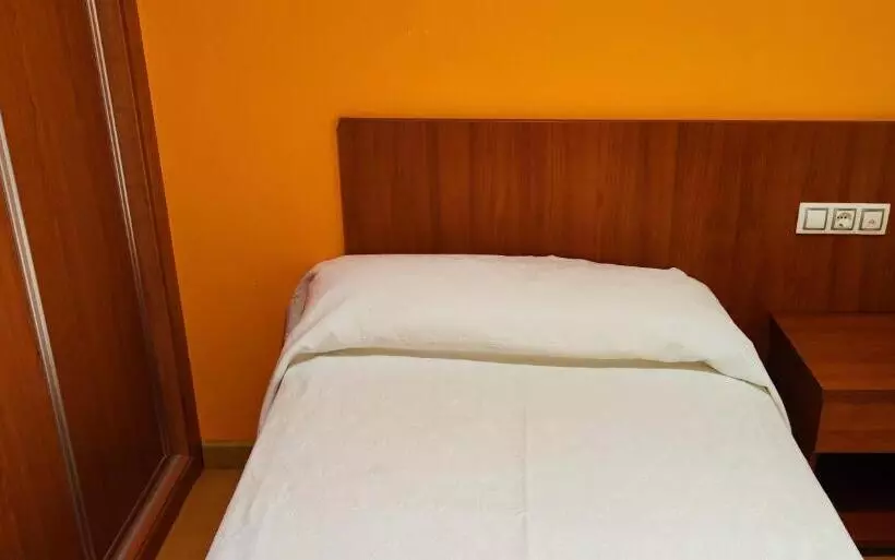 バスルーム共有のシングルスタンダード, Pension San Roque