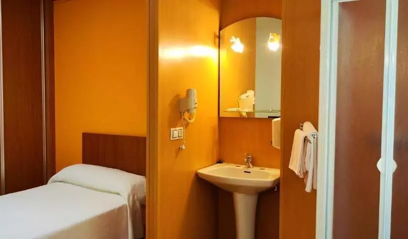 バスルーム共有のシングルスタンダード, Pension San Roque