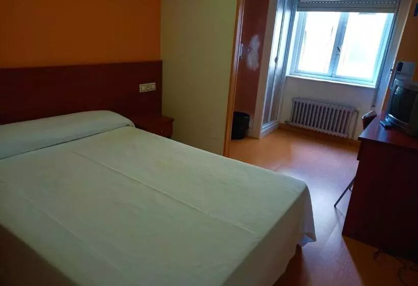 バス共有のスタンダードルーム, Pension San Roque