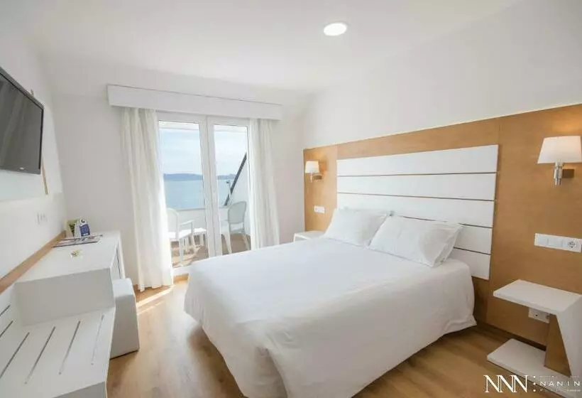 اتاق استاندارد با چشم‌انداز دریا, Spa Nanin Playa