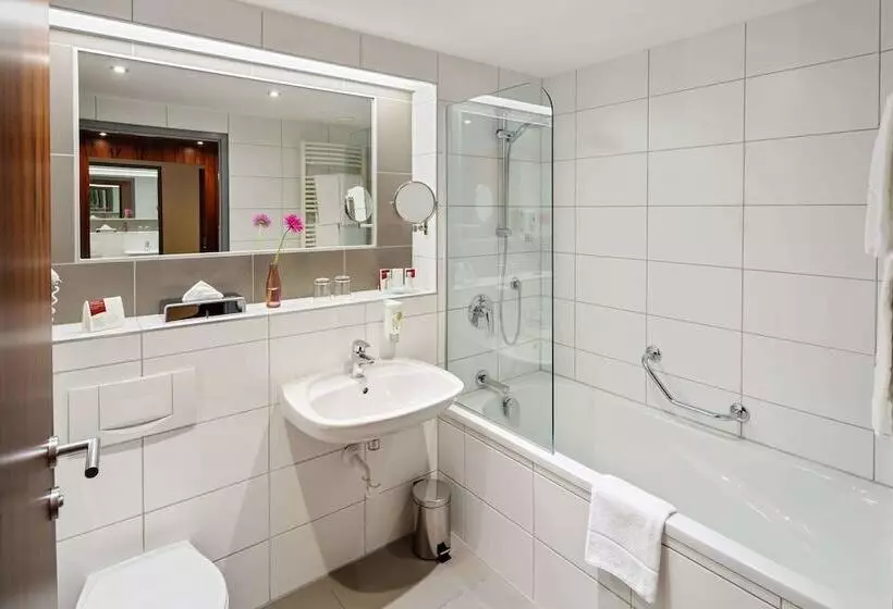 اتاق راحتی سه تخته, Austria Trend Hotel Europa Graz Hauptbahnhof