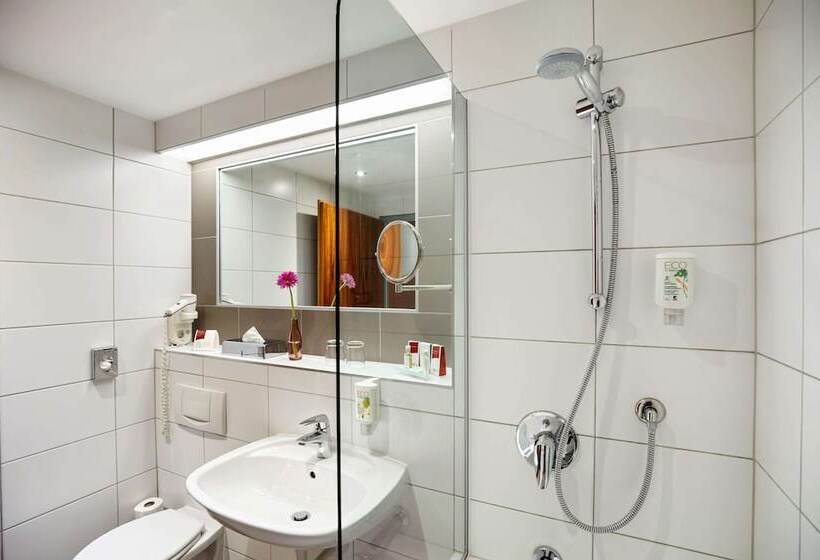 Трехместный Номер Комфорт, Austria Trend Hotel Europa Graz Hauptbahnhof