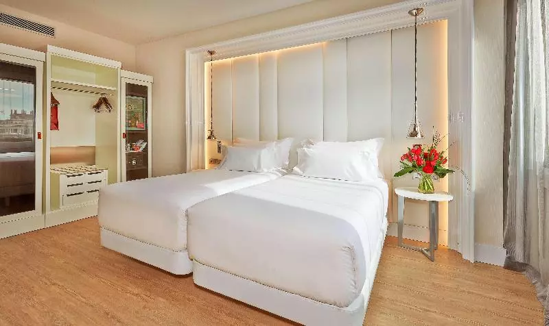 اتاق استاندارد یک تخته با تخت دونفره بزرگ, Country Comfort Amity Motel