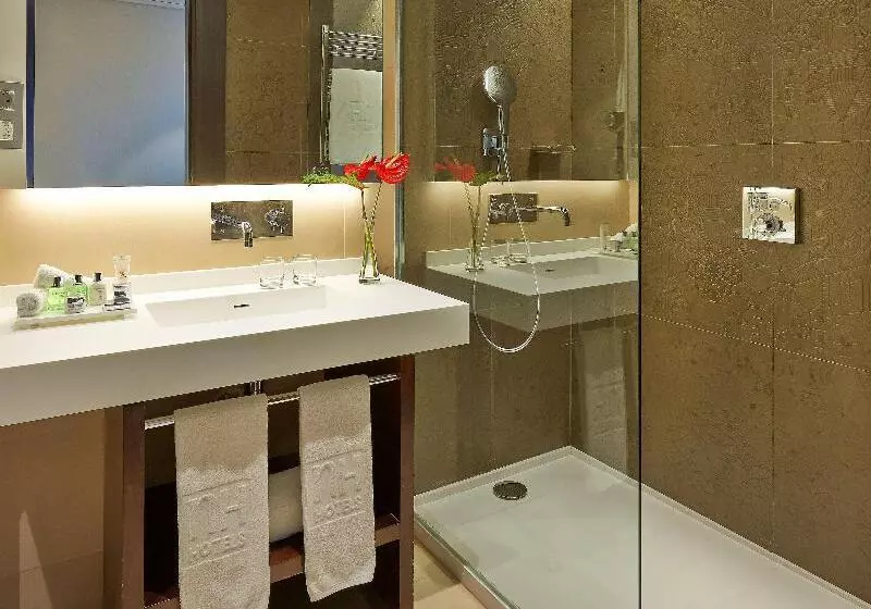 اتاق استاندارد یک تخته با تخت دونفره بزرگ, Country Comfort Amity Motel