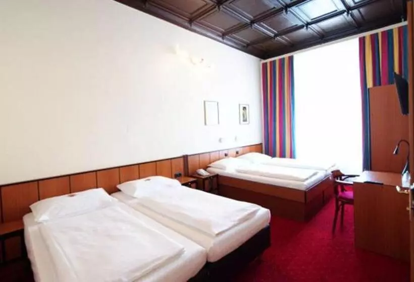 اتاق استاندارد چهار تخته, Drei Kronen Vienna City