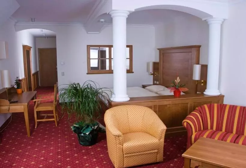 سوییت جونیور, Gartenhotel & Weingut Pfeffel Dürnstein
