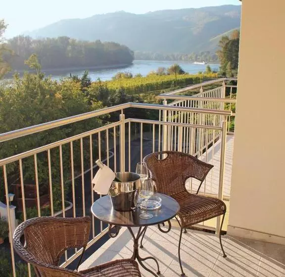 اتاق لوکس, Gartenhotel & Weingut Pfeffel Dürnstein