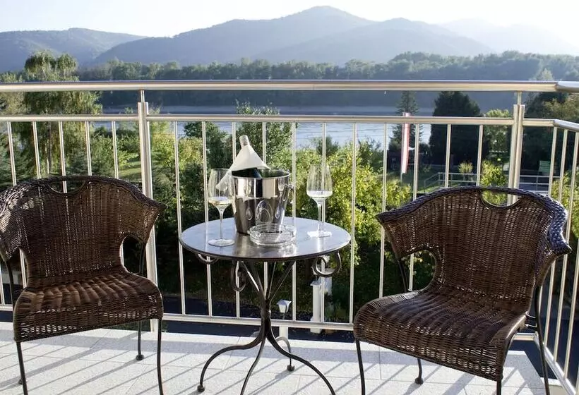 سوییت جونیور, Gartenhotel & Weingut Pfeffel Dürnstein