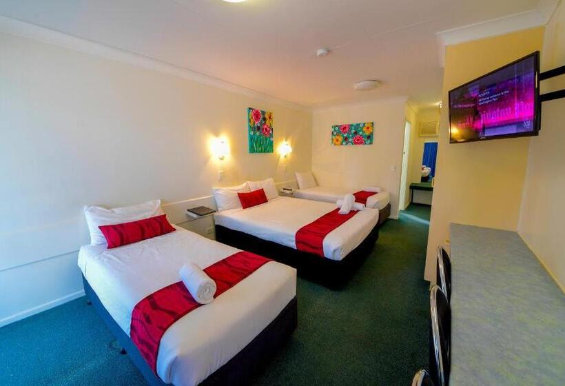חדר משפחתי, Aspley Motor Inn